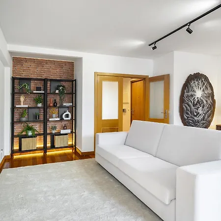 Whome Charming Urban Retreat With Skyline Views Appartamento Lisbona